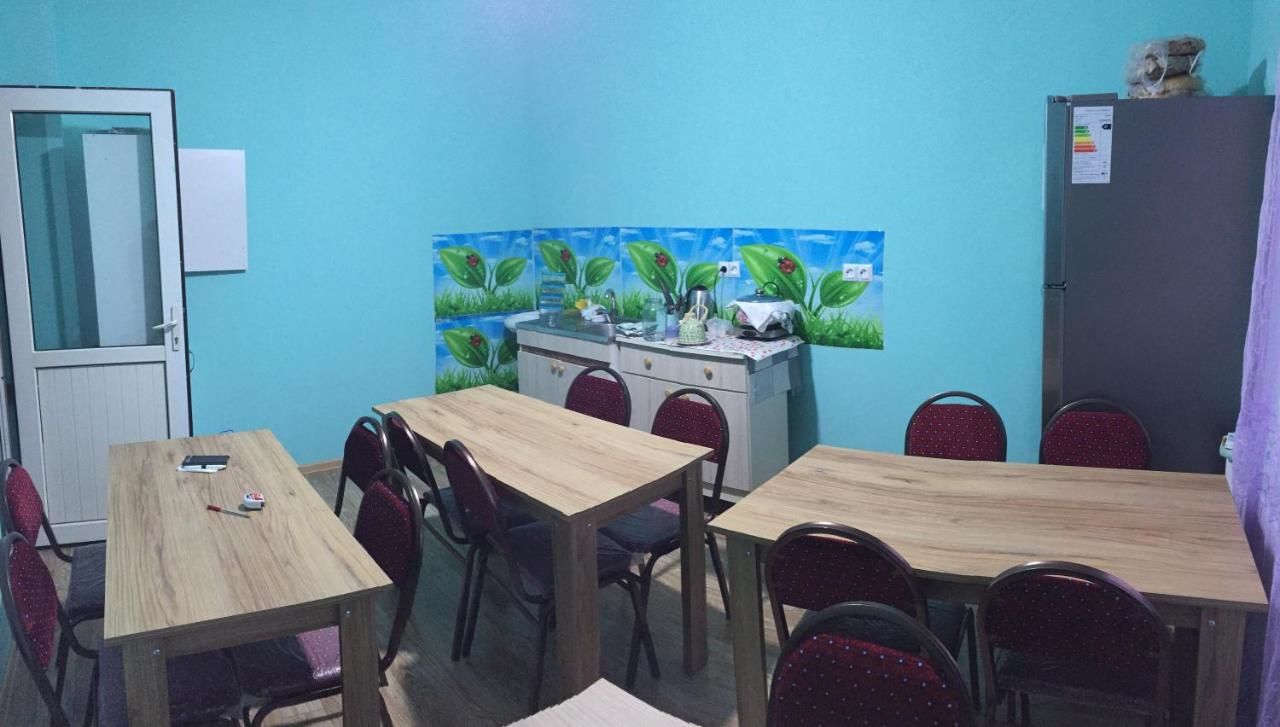 Хостелы Room at a Villa Баку-7