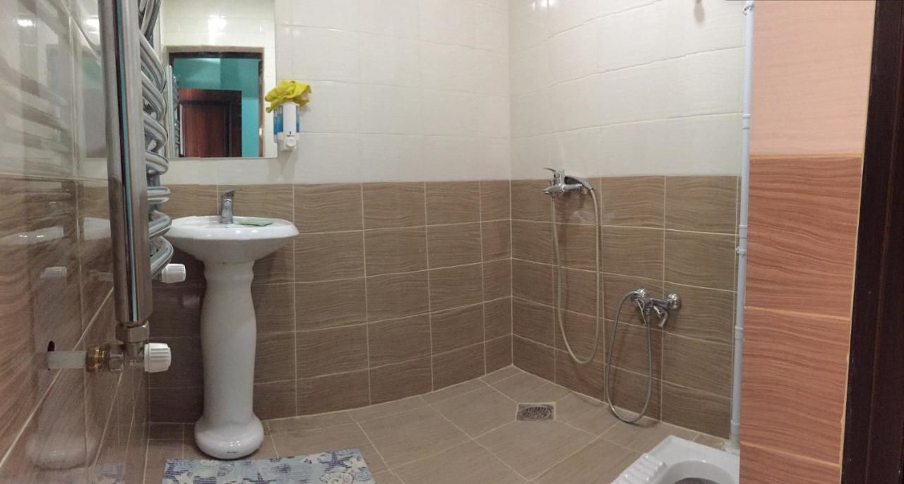 Хостелы Room at a Villa Баку-10