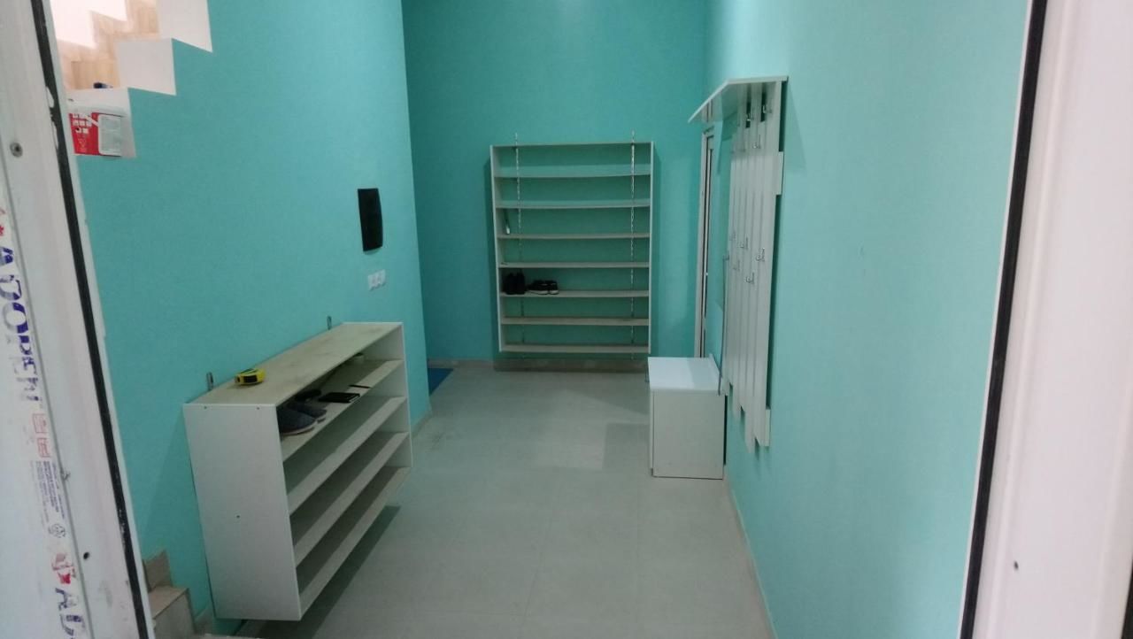 Хостелы Room at a Villa Баку-11